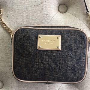 Michael Kors Crossbody